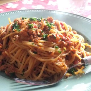 ヘルシー＆お財布に優しい☆サバのトマトソースパスタ